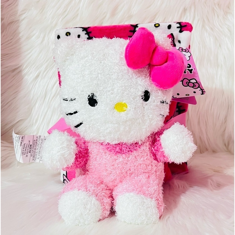 Hello Kitty Travel Set
